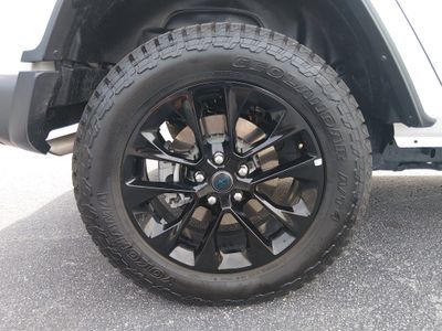 2024 Jeep Wrangler 4xe - Photo 10