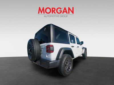2026 Jeep Wrangler - Photo 5