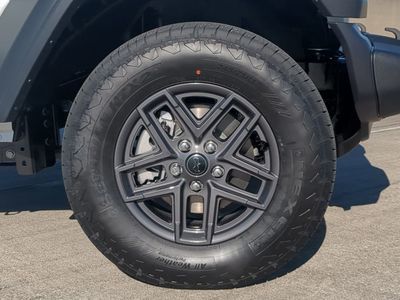 2026 Jeep Wrangler - Photo 11