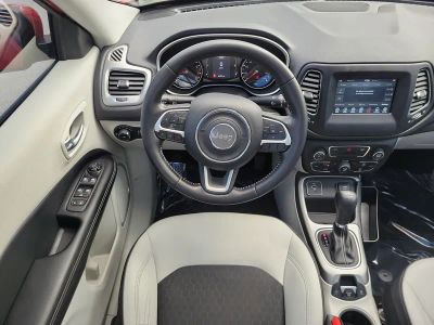 2019 Jeep Compass — photo 14 view