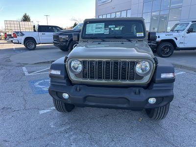 2026 Jeep Wrangler - Photo 8