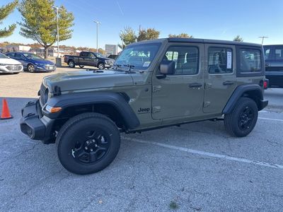 2026 Jeep Wrangler - Photo 10