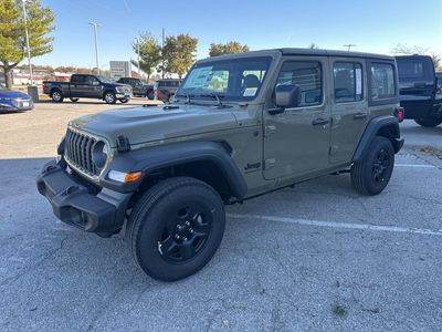 2026 Jeep Wrangler - Photo 6