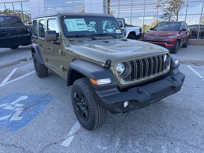 2026 Jeep Wrangler - Photo 3