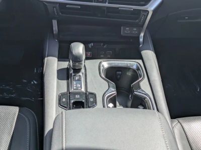 2023 Lexus RX — photo 17 view