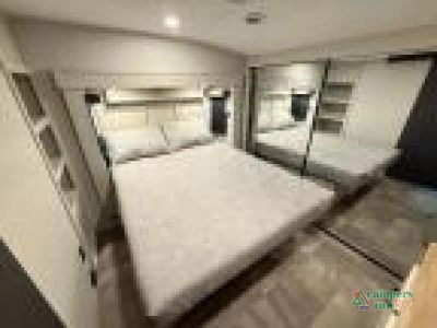2026 Coachmen RV Chaparral - Photo 15
