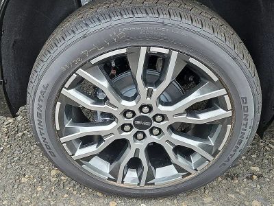 2026 GMC Acadia — detail view