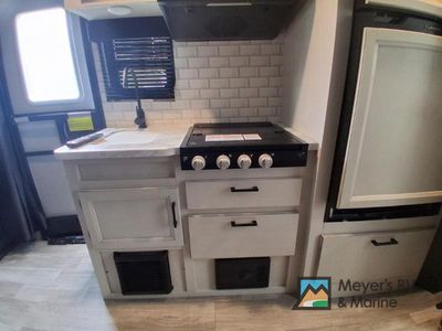 2022 Jayco Jay Feather Micro - Photo 9