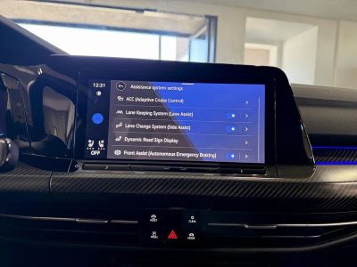 2023 Volkswagen Golf R — photo 21 view