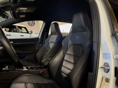 2023 Volkswagen Golf R — photo 11 view