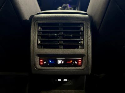 2023 Volkswagen Golf R — photo 8 view
