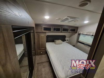 2018 Forest River RV Rockwood Signature Ultra Lite - Photo 38