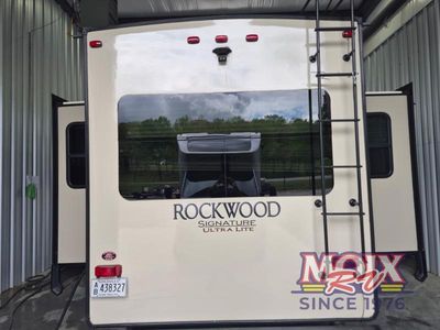 2018 Forest River RV Rockwood Signature Ultra Lite - Photo 6