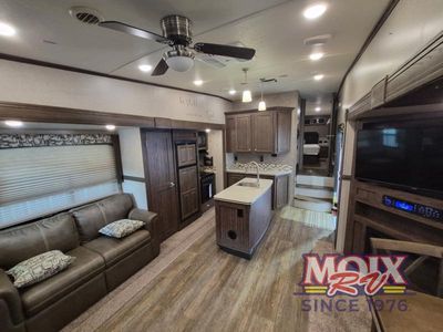 2018 Forest River RV Rockwood Signature Ultra Lite - Photo 21