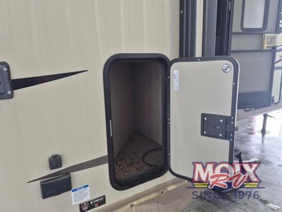 2018 Forest River RV Rockwood Signature Ultra Lite - Photo 8