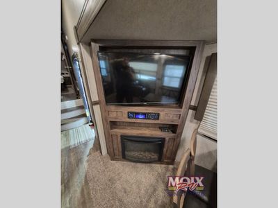 2018 Forest River RV Rockwood Signature Ultra Lite - Photo 34