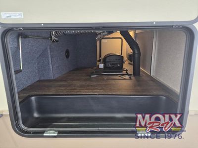 2018 Forest River RV Rockwood Signature Ultra Lite - Photo 9