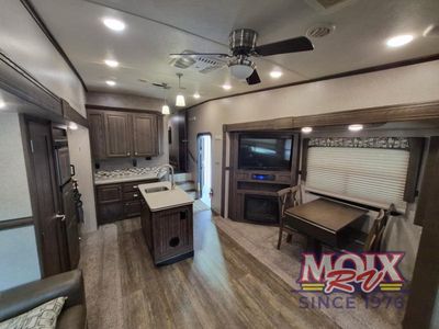 2018 Forest River RV Rockwood Signature Ultra Lite - Photo 22