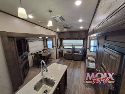 2018 Forest River RV Rockwood Signature Ultra Lite - Photo 20