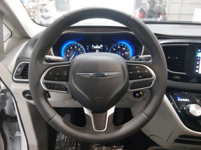 2022 Chrysler Voyager - Photo 12