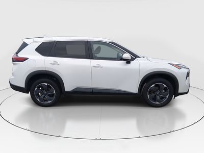 2024 Nissan Rogue - Photo 8