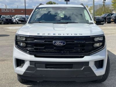 2025 Ford Expedition - Photo 8