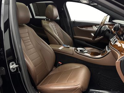 2019 Mercedes-Benz E-Class — photo 35 view
