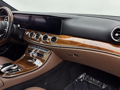 2019 Mercedes-Benz E-Class — photo 34 view
