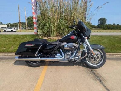 2019 Harley-Davidson® FLHT - Electra Glide® Standard — front three-quarter view