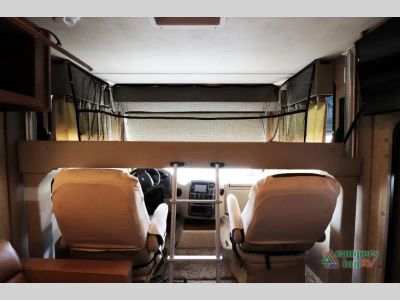 2016 Thor Motor Coach Axis — photo 29 view