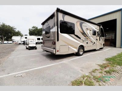2016 Thor Motor Coach Axis — photo 7 view