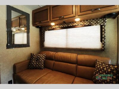 2016 Thor Motor Coach Axis — photo 13 view