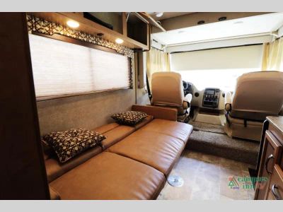 2016 Thor Motor Coach Axis — photo 17 view