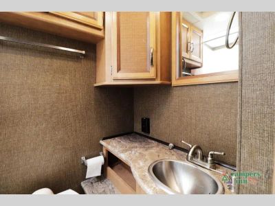 2016 Thor Motor Coach Axis — photo 18 view