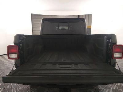2022 Jeep Gladiator - Photo 11
