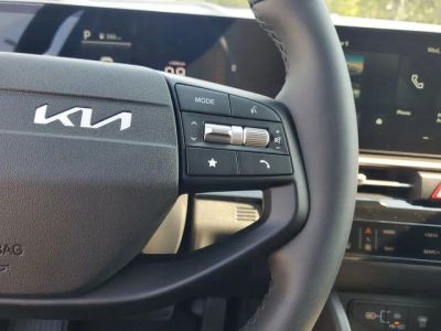 2026 Kia Sportage — photo 12 view