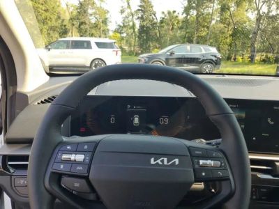 2026 Kia Sportage — photo 13 view