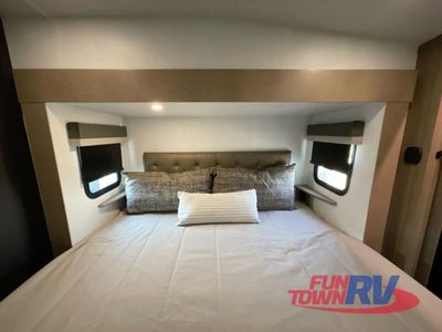 2026 Forest River RV Rockwood Signature - Photo 31