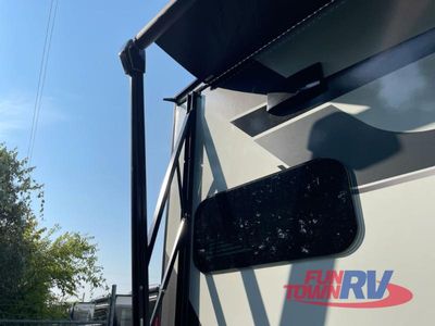 2026 Forest River RV Rockwood Signature - Photo 9
