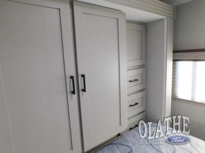2024 Coachmen RV Freelander - Photo 13