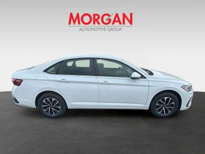 2026 Volkswagen Jetta — photo 8 view