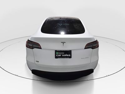 2024 Tesla Model Y - Photo 6