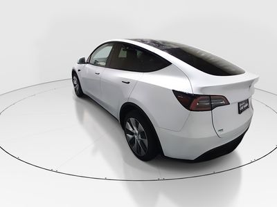 2024 Tesla Model Y - Photo 5