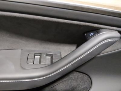 2024 Tesla Model Y - Photo 13