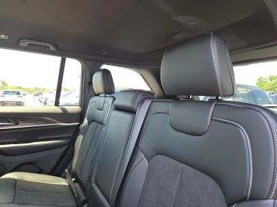 2026 Jeep Grand Cherokee — photo 7 view
