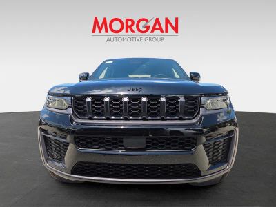 2026 Jeep Grand Cherokee — side profile view