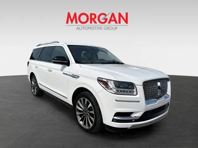 2021 Lincoln Navigator — side profile view