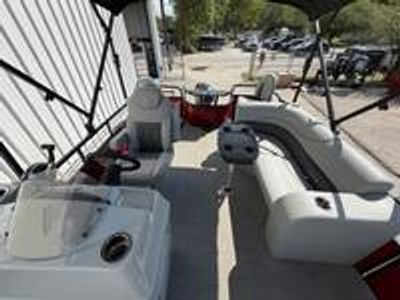 2022 Lowe 194 SF - Photo 13