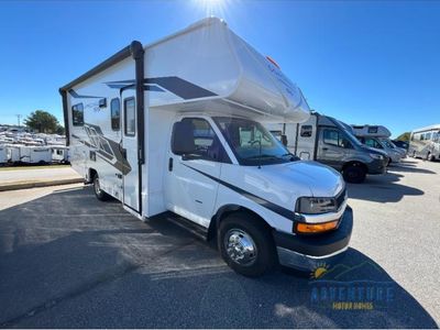 2026 Coachmen Leprechaun Chevy 3500 - Photo 3