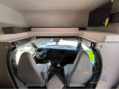 2026 Coachmen Leprechaun Chevy 3500 - Photo 8